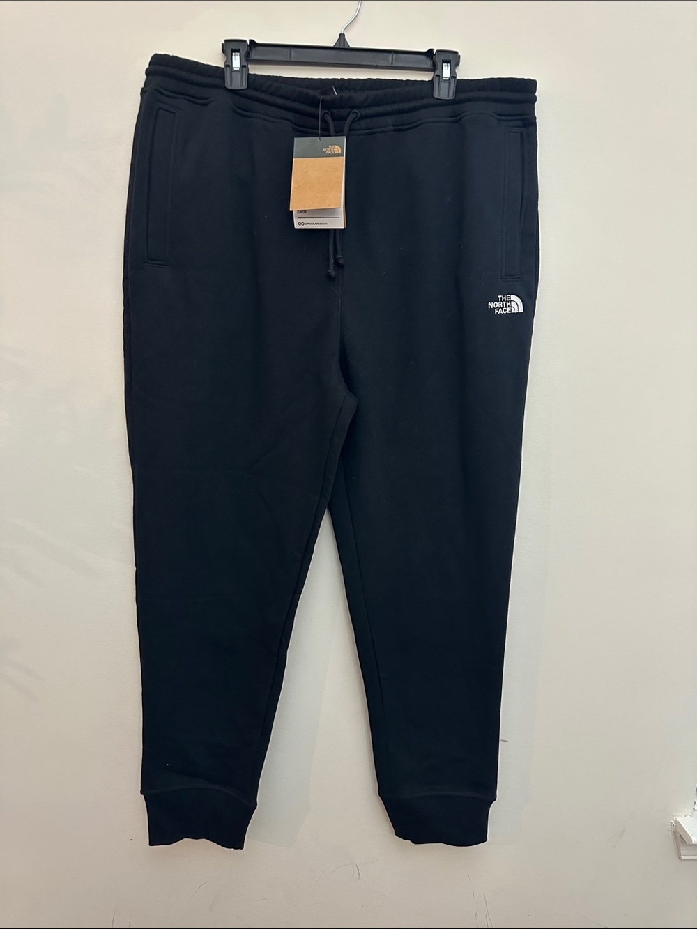The North Face Men's Black Casual Fleece Joggers
